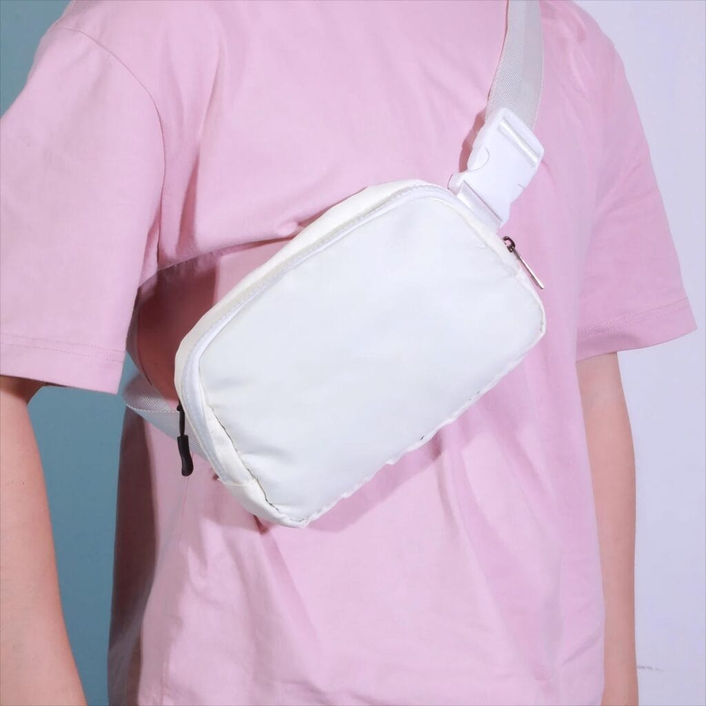 White custom fanny pack in B2B bag catalog