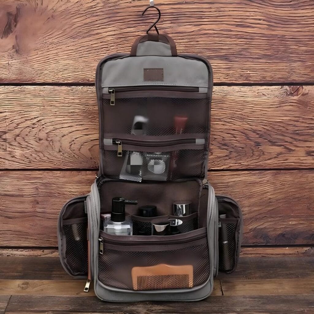 Custom logo toiletry bags - B2B catalog