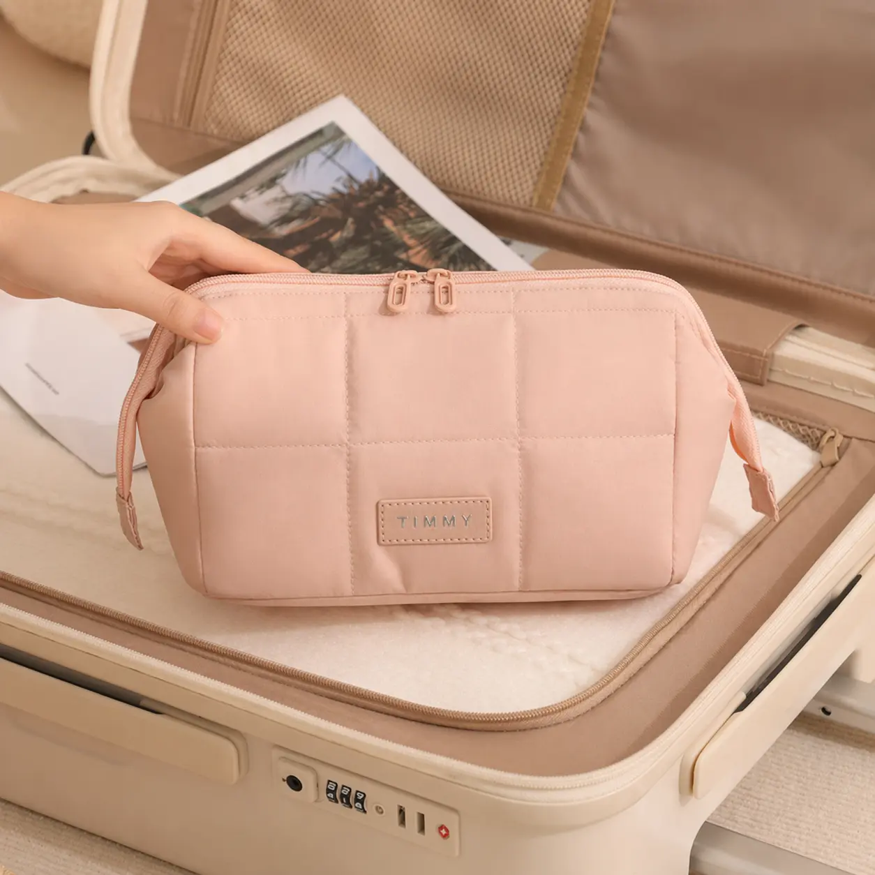Quilted Polyester Women Cosmetic Bag